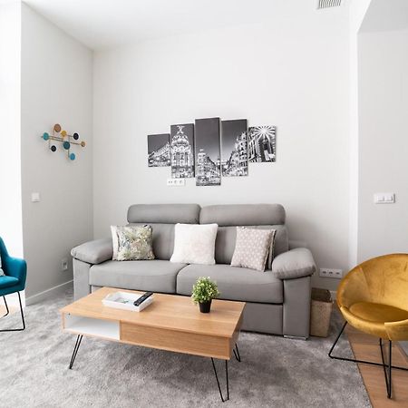 Bright And Airy 2 Bedroom Apartment In Madryt Zewnętrze zdjęcie