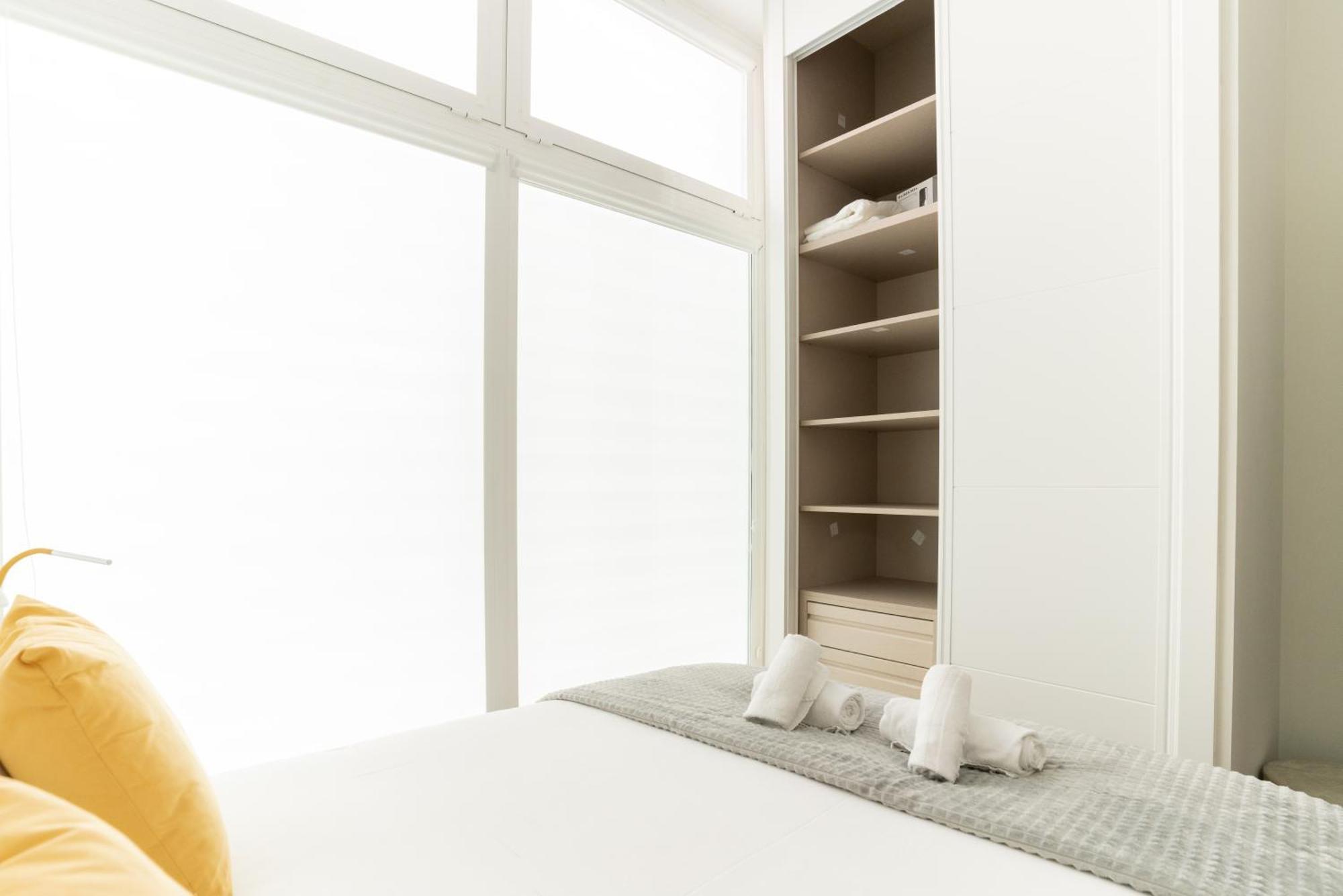 Bright And Airy 2 Bedroom Apartment In Madryt Zewnętrze zdjęcie